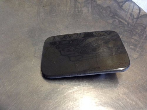Tapa Exterior De Toma De Gasolina Vw Pointer 00-06 Original