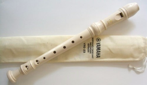 Imagen 3 de 10 de Flauta Dulce Soprano Yamaha 3 Cuerpos Alemana Yrs-23