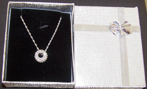 Imagen 3 de 5 de Dije Dona Plata C/ Cubic 7x12mm