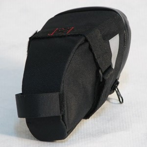 Imagen 2 de 3 de Bolso Bajo Asiento P/ Bicicleta Halawa Pinta (laminado)