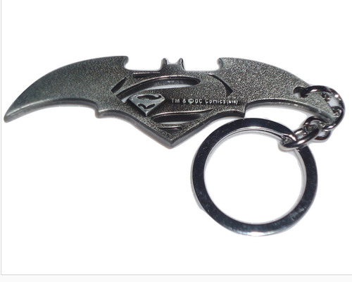 Llavero De Batman Vs Superman Metalizado Coleccion