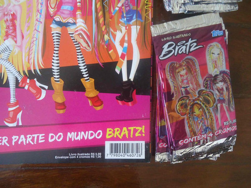 Imagem 4 de 5 de Álbum Bratz E Bratzillaz, Álbum Vazio + 60 Envelopes Lacrado
