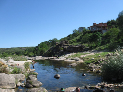 Villa.c Paz. E.vieja Cabaña Para 6 Y 4 Personas.lugar Tranquilo Y Rodeado De Naturaleza