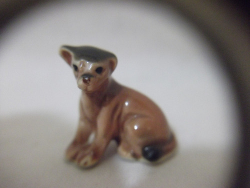 B. Antigo - Filhote De Leão Miniatura Em Porcelana  Alemã
