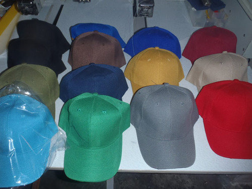 Uniforme Gorras