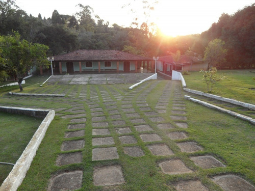 Linda Chácára C/lago Em Ibiúna; São; 5.000m2 Piscina, Churra