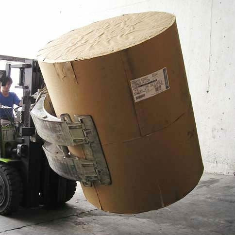 Imagen 6 de 14 de Autoelevador Alquiler Con Clamp De Papel O Clamp De Fardos