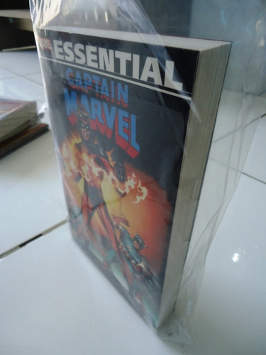 Essential Captain Marvel, Vol. 1 (marvel Essentials), 512 Pg