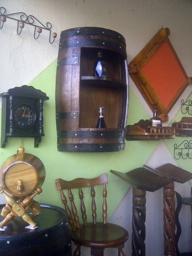 Bar Licorera Porta Botella D Pared Madera 1/2 Barrica Barril