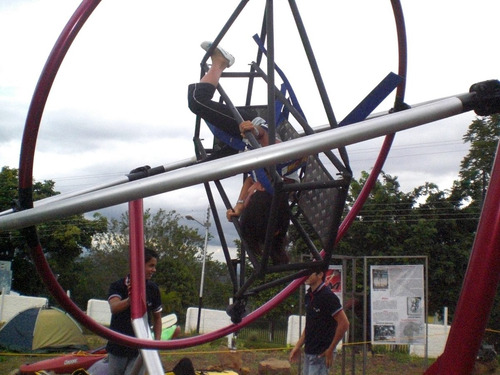 Imagen 3 de 4 de Orbitron Giroscopio