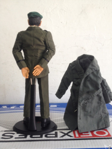 Hot Toys Coronel De Rambo Si Caja Excelente Condicion (Usado)