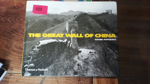 The Great Wall Of China Daniel Schwartz Con Texto De Borges