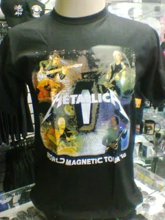 Camiseta Metallica World Magnetic Tour 2010