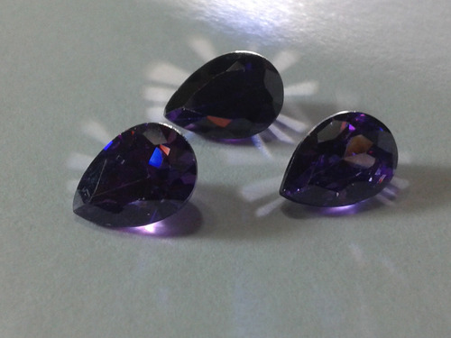47 Se Vende Zircon Color Amatista Forma De Gotas Original