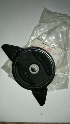 Base / Soporte Motor Izq Mitsubishi Space Vawom. N31w