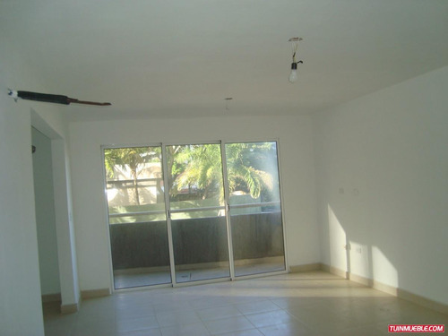 Imagen 2 de 10 de Apartamentos En Venta Edif. Los Roques En Jorge Coll