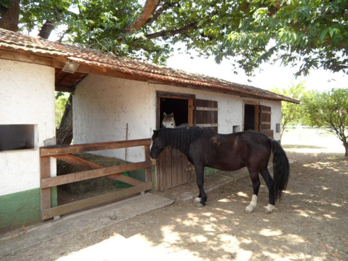 Chacara Pousada Em Ibiúna; 17.000 M2 Piscina, Lago, Quadra,