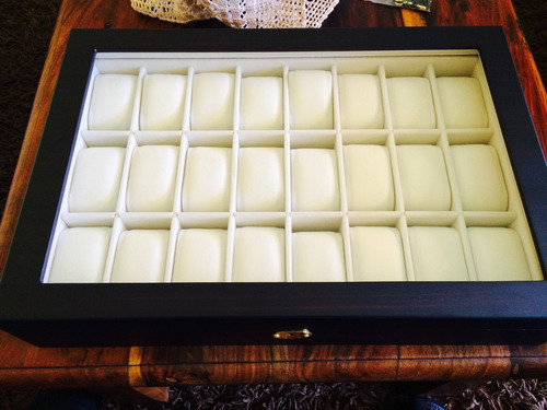 Imagen 2 de 5 de Finisima Caja Para Guardar 24 Relojes