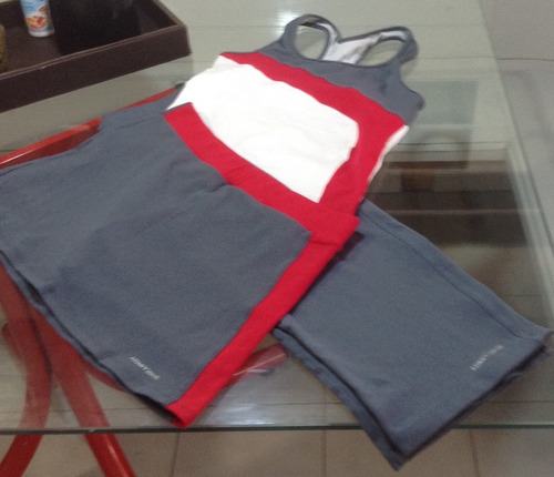 Imagen 2 de 4 de Conjunto 3 Piezas Admit One No Nike No adidas
