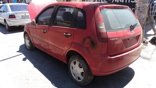 Sucata Ford Fiesta 1.0 2006 (somente Peças)