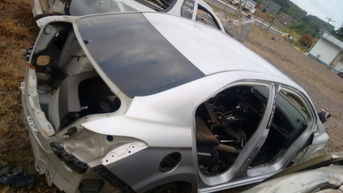 Imagem 3 de 6 de Sucata Prisma 2015 1.4 Automat. - Rs Auto Peças Farroupilha