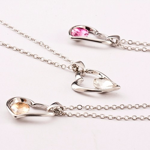 Colar Heart Pingente De Cristal Coração, Banhado A Ouro 18k