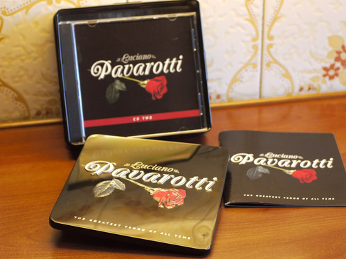 Pavarotti De Colección 2 Cd + 1 Dvd.en Caja Metálica.