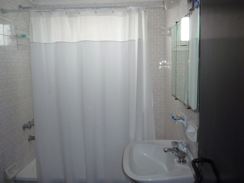 Imagen 9 de 11 de Departamento Frente A La Playa En Pinamar - 2 Ambientes