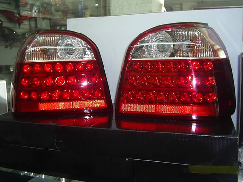 Calaveras Europeas Para Golf A3 Con Leds Blanco - Rojo