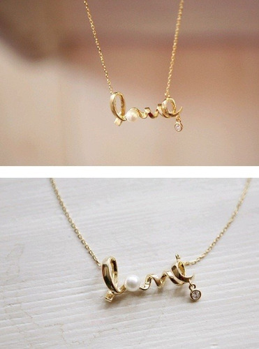 Colar Gargantilha Com Pingente Love Pérola Simulada E Strass