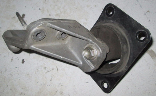 Soporte De Motor Izquierdo Suzuki Sx4 Año 2006-2014