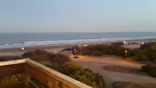 Imagen 1 de 11 de Departamento Frente A La Playa En Pinamar - 2 Ambientes