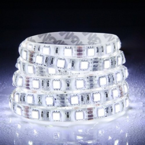 Imagen 3 de 7 de Cinta Led 5m Luz Blanca 300 Led 5050 Resistente Al Agua