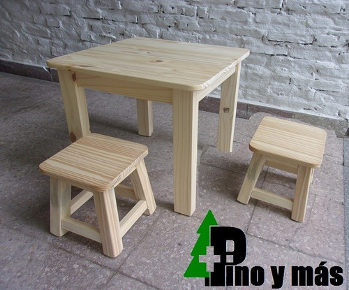 Juego De Mesa Y Dos Banquitos En Pino Para Chicos.