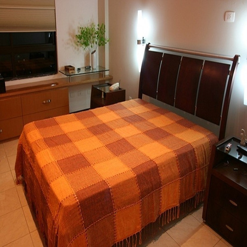 Imagem 2 de 4 de Super Manta Decorativa Lençol Para Sofa E Cama 2,40m X 1,60m