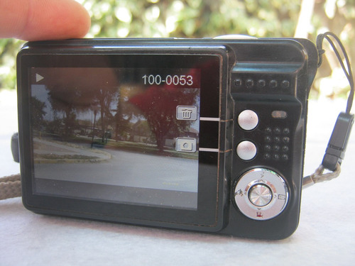 Camara Digital Genius A Bateria Extra Plana Y Memoria 2 Gb.
