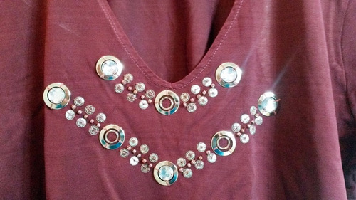 Remera De Señora Poliester Con Lentejuelas Strass Y Metales
