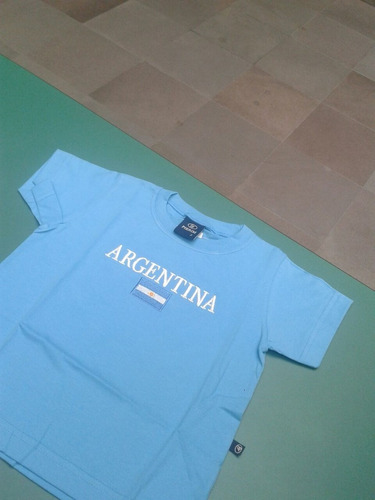 Camisetas Infantil Argentina, Reino Unido. Bordadas