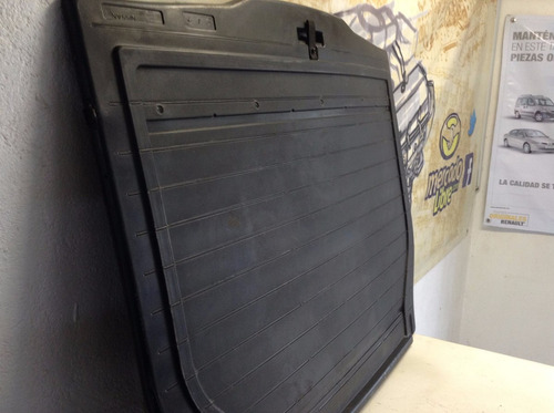 Tapa Alfombra Refaccion Original Nissan Tiida 07-13