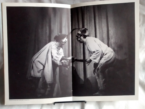 Scuola E Teatro Dimitri Edizioni Benteli Berna 1988 Italiano