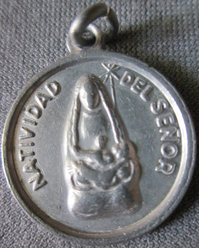 Antigua Medalla Religiosa Natividad Del Señor