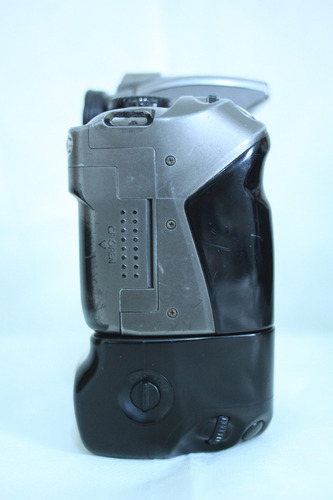 Câmera Canon Xt Com Grip, Cartão De Memória E Bateria