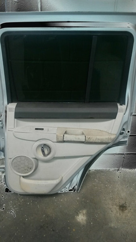 Puerta Tracera Jeep Comander Izquierda
