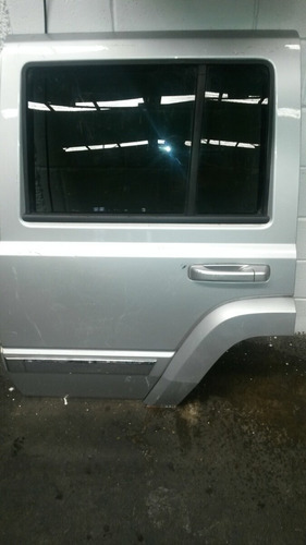 Puerta Tracera Jeep Comander Izquierda