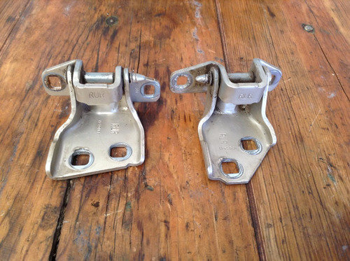 Bisagras De Puerta Trasera Derecha Cirrus Stratus 95-00 Oem
