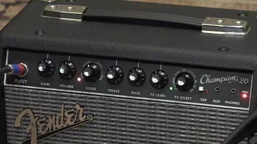 AMPLIFICADOR PARA GUITARRA FENDER CHAMPION 20