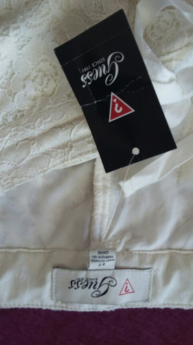 Short De Encaje Guess
