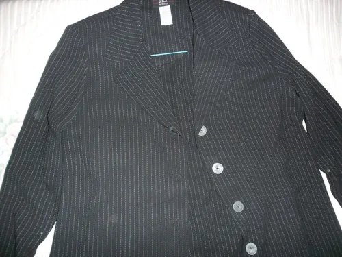 Vestido Con Sobretodo Negro. (Usado)