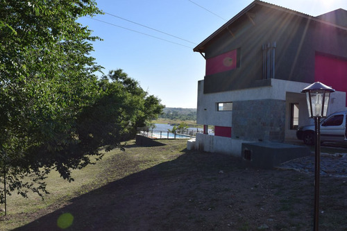 Imagen 3 de 14 de Casa Frente Al Lago Cordoba - Potrero De Garay