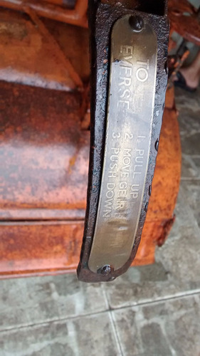 Imagem 4 de 6 de Trator Tobata Antigo 1942 Ingles